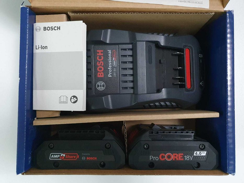 Аккумуляторы Bosch 4 Ач + ЗУ GAL 1880 CV