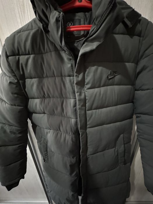 Продаю зимнюю куртку