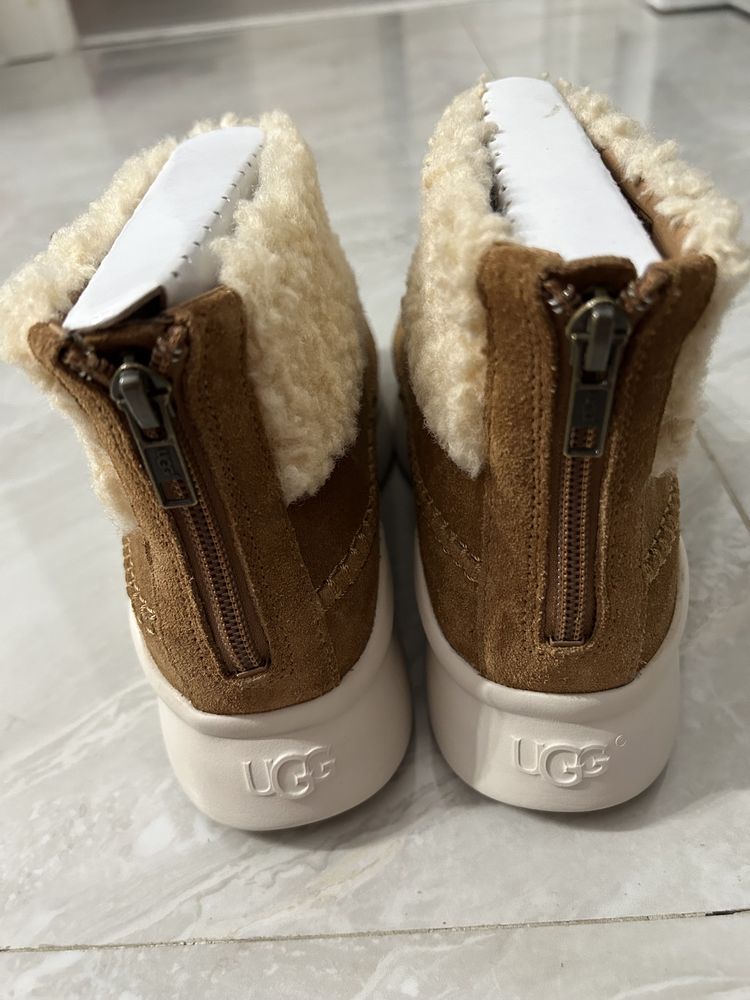 Ugg montrose hot sale sneaker