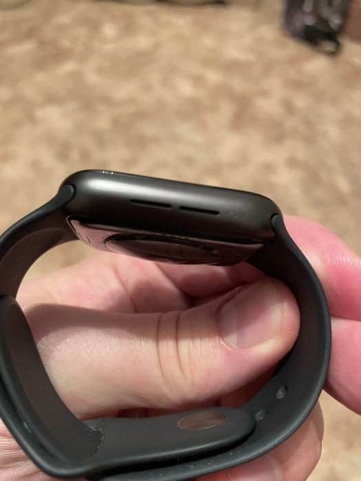 Продам apple watch se
