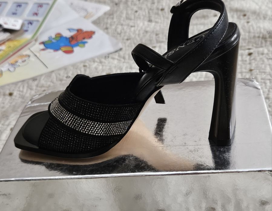 Летние босоножки