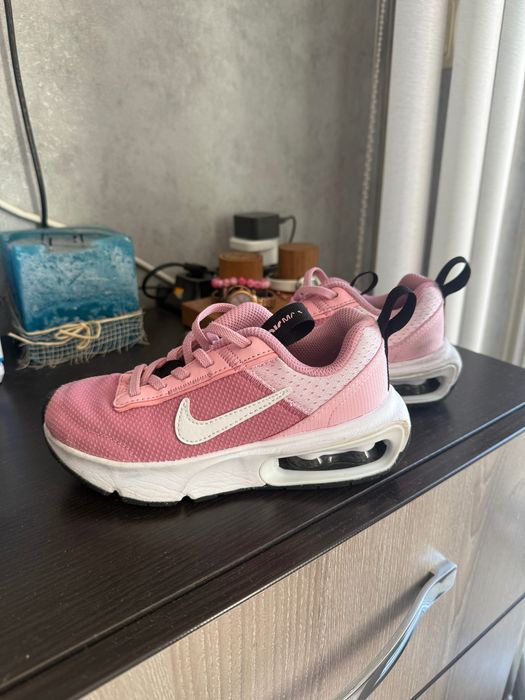 Маратонки Nike момиче