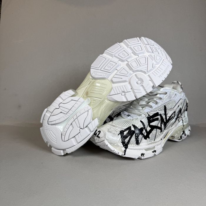 Balenciaga Runner "White Black Logo"! НОВИ!
