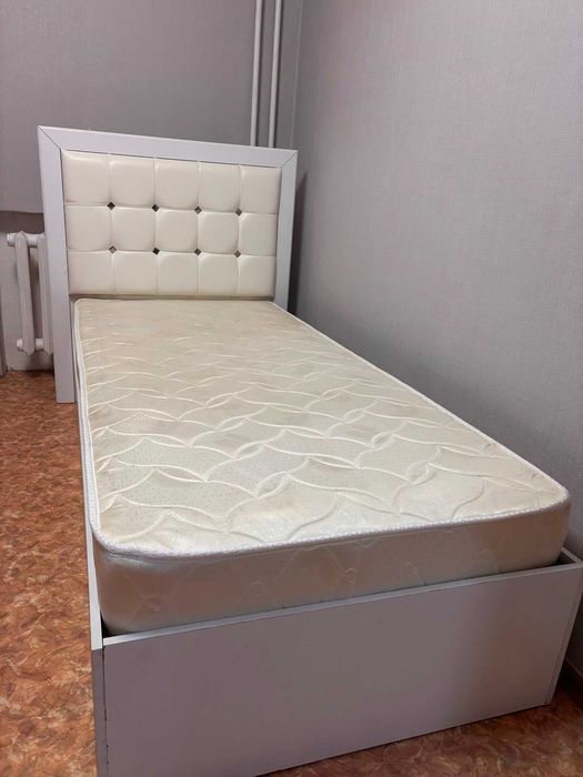 Продам кровать КШТ