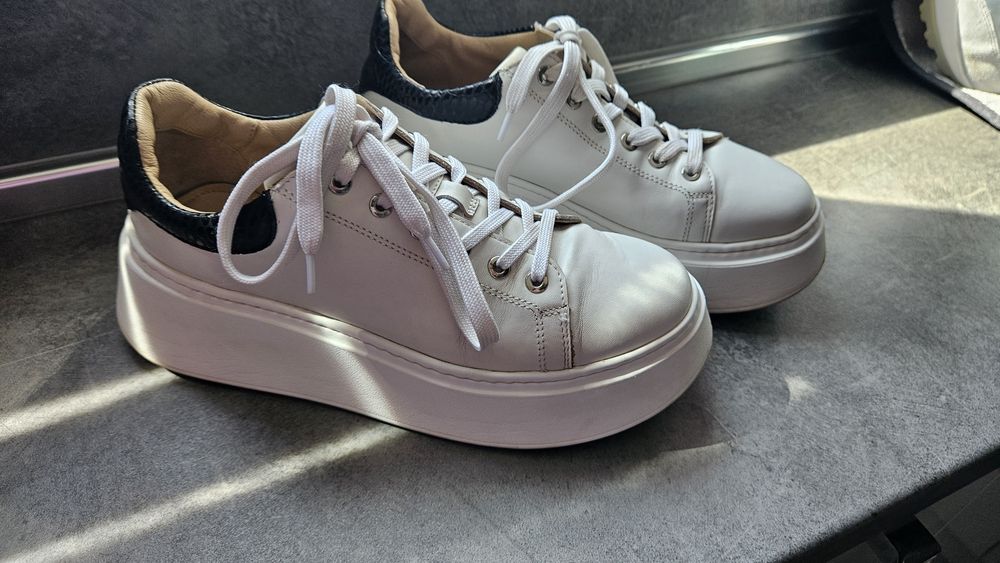 Ciaboo- ест.кожа бели кецове