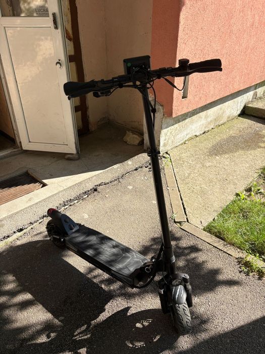 Vând trotinetă Ruptor