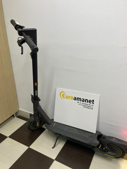 Trotineta electrica NINEBOT KickScooter Max G2, 10 inch, negru -I-