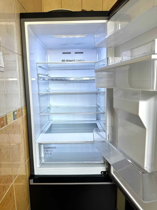 Combina frigorifica Samsung RB34C652EB1/EF