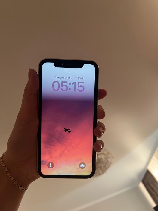 Продам iphone Xr