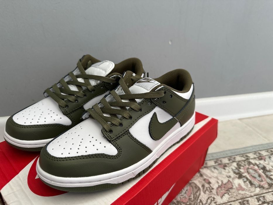 Кроссовки Nike абсолютно новые