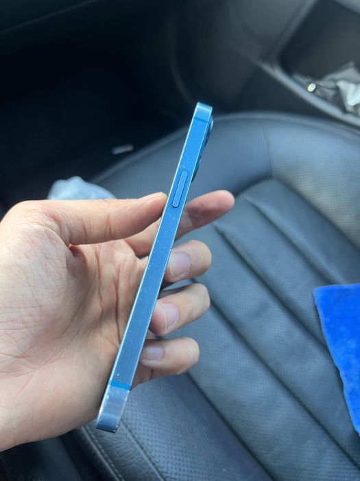 Продам iPhone 13 айфон 13