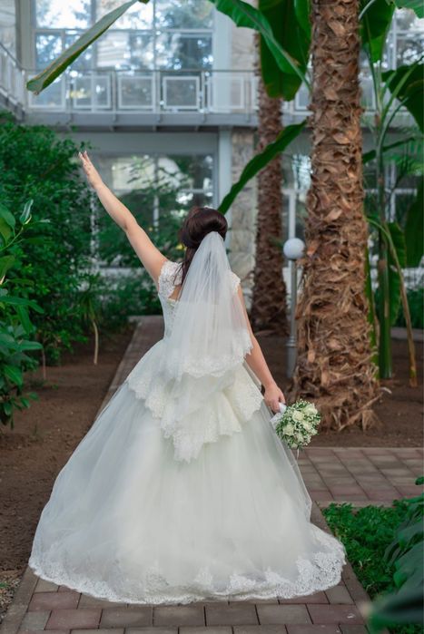 свадебное платье 46-48 р