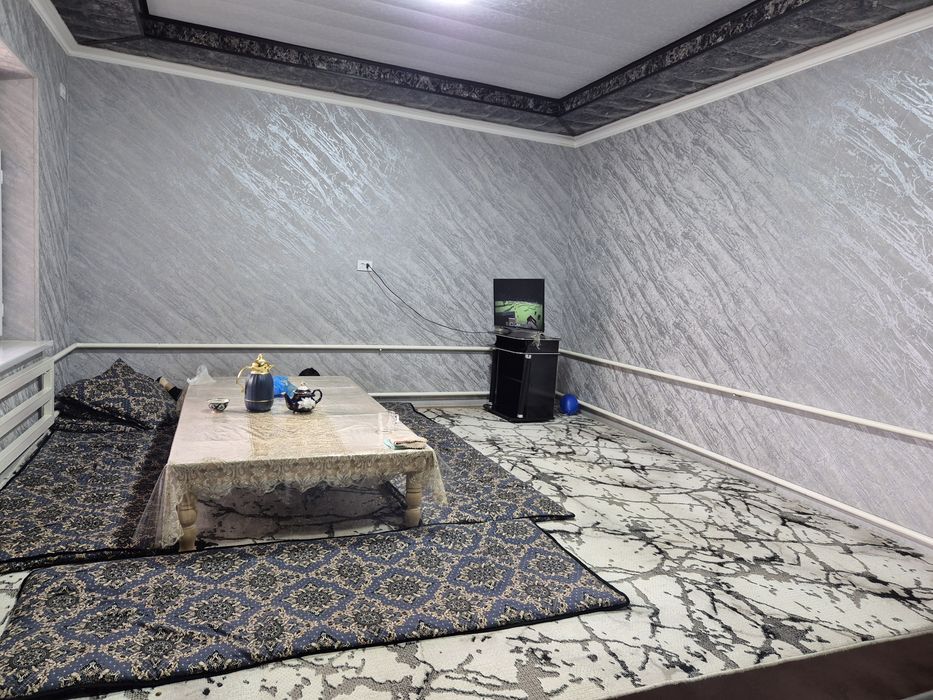 Sirdaryo shahar S.Rahimovda 5.5 sotx uy sotiladi