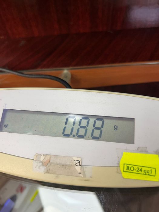 De vânzare cercei din aur