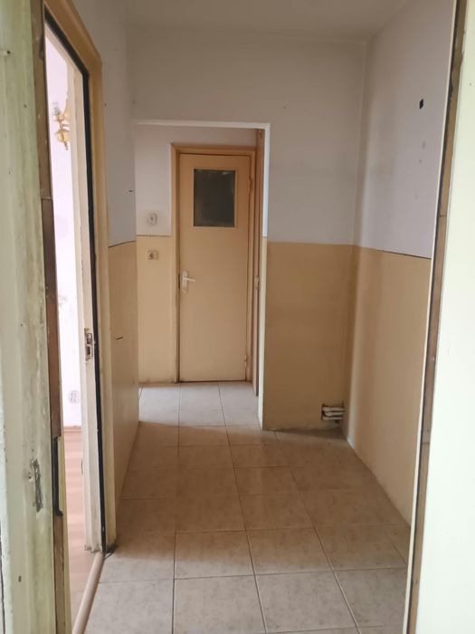 Vand apartament 3 camere in Prelungirea Ferentari