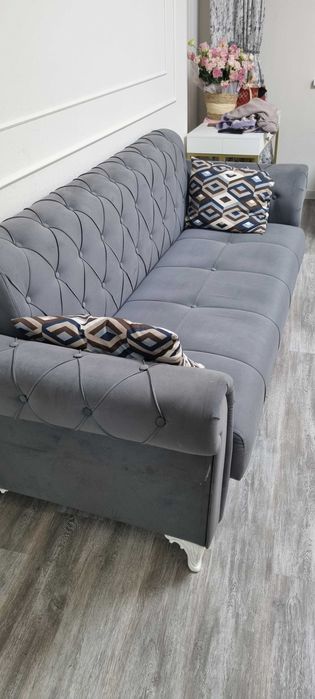 Продаю диван в хорошем состоянии