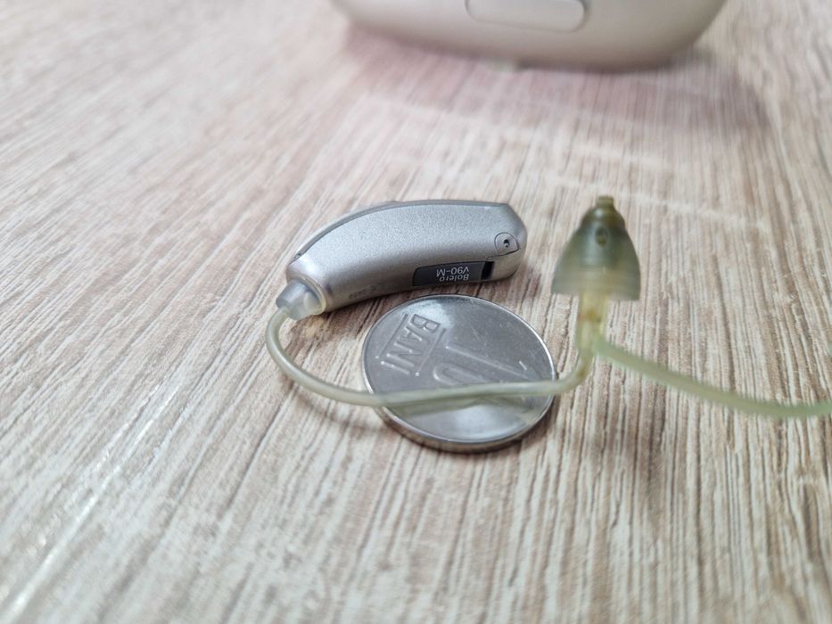 Aparat Auditiv Phonak Bolero V90-M, Premium, calitate superioara/ Dreapta-profund