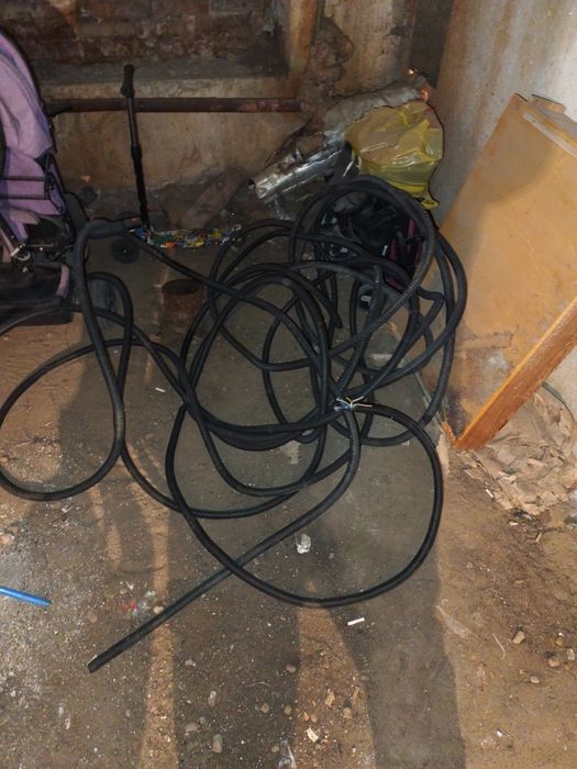 Продам кабель 20 м.