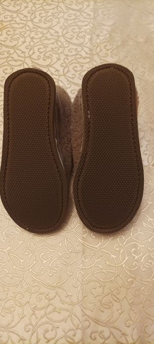 Тапочки домашние.