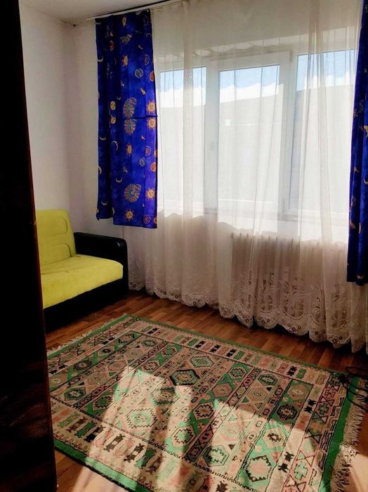 Închiriez ap. cu 4 camere in Vlaicu