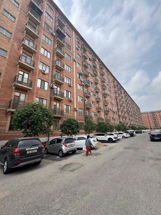 Kvartira sotiladi: Narxi: 62.500$ savdosi bor