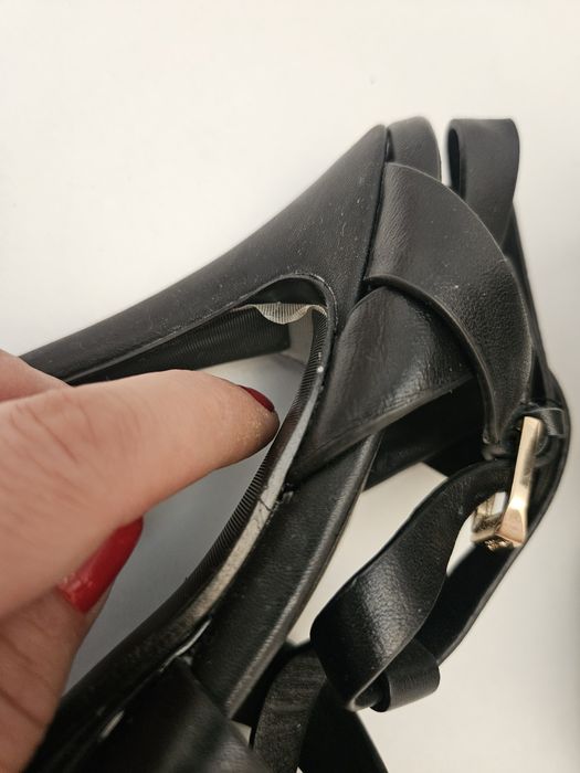 Sandale negre cu toc