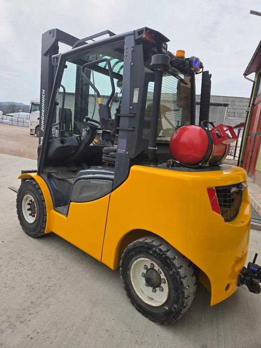 stivuitor jungheinrich tfg 545 an 2014 util 4500 kg impecabil