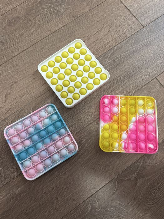 3 Pop It играчки