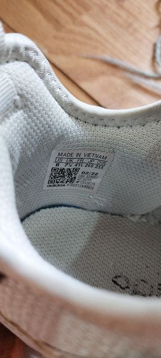 Маратонки-Adidas