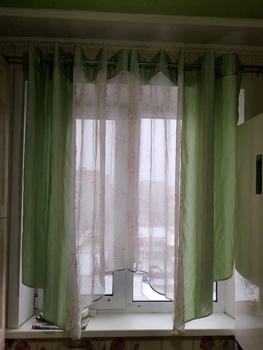 Продам Шторы с гардином (карниз)