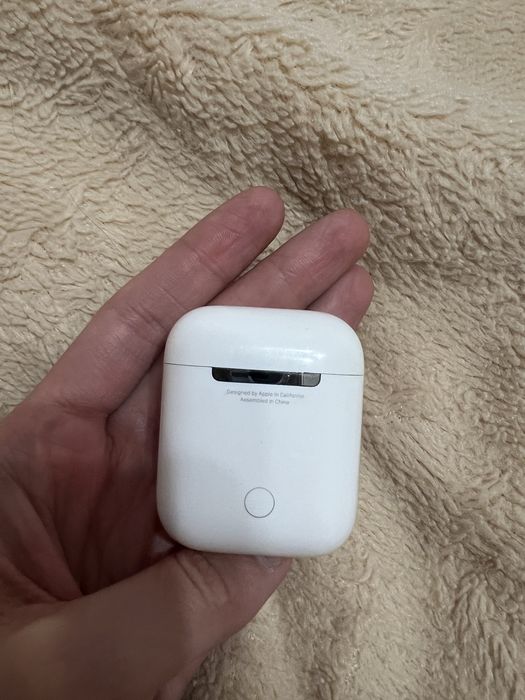 Airpods 1 поколения