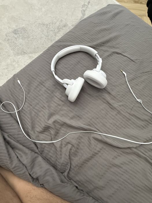 Продам jbl tune 720bt