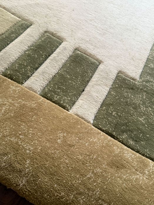 Продам шерстяной ковер