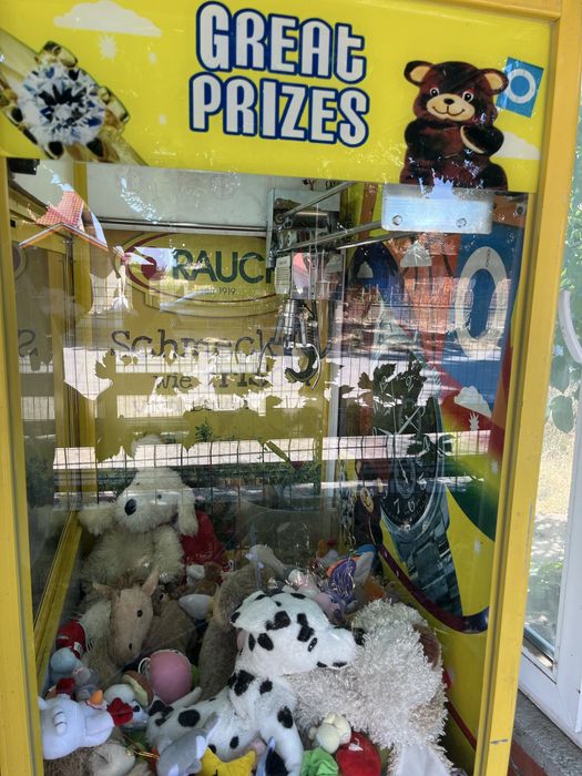 Кран за плюшени играчки