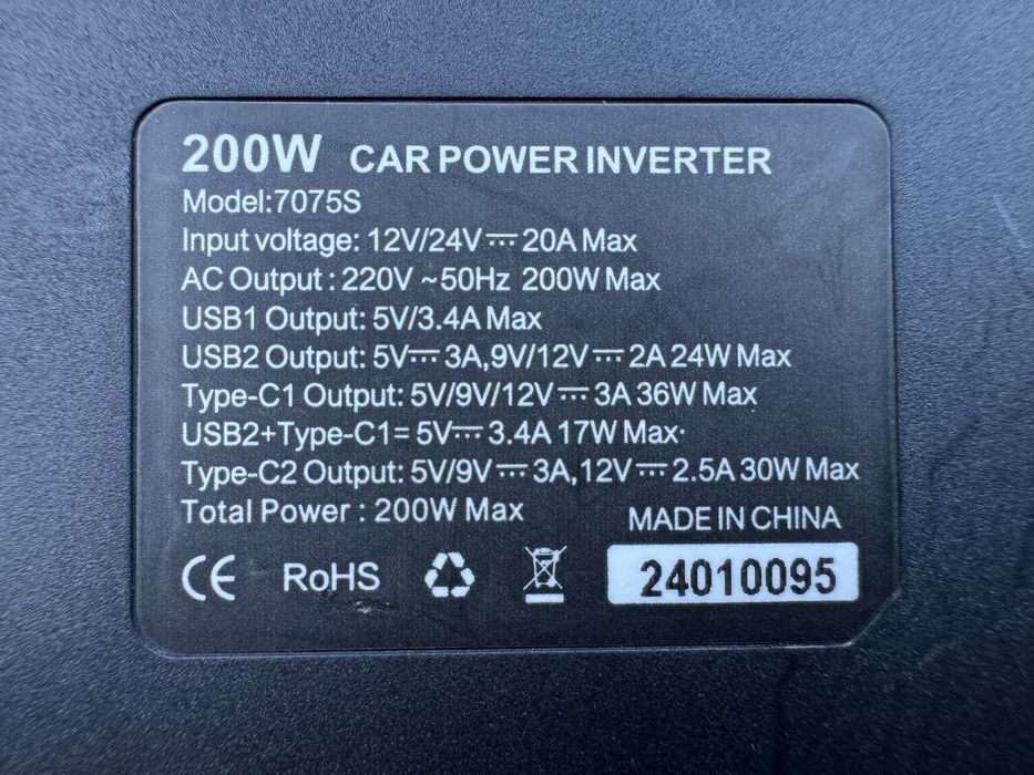 Invertor auto 12V - 220V Excitat