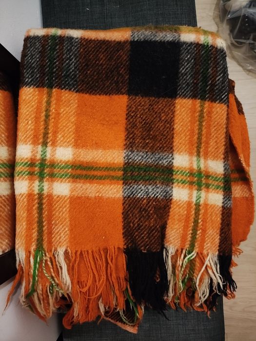 Неизползвани 3 одеала родопски и други с вълна