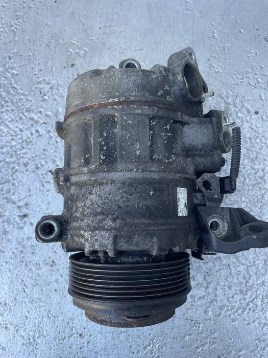 Компресор климатик БМВ Ф10/ Ф11/ Ф01 и др (kompresor bmw f10)