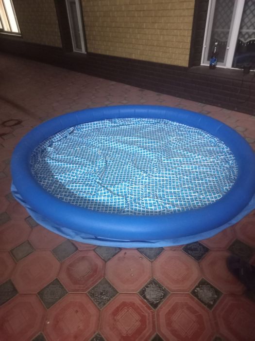 Бассейн диаметр 3м