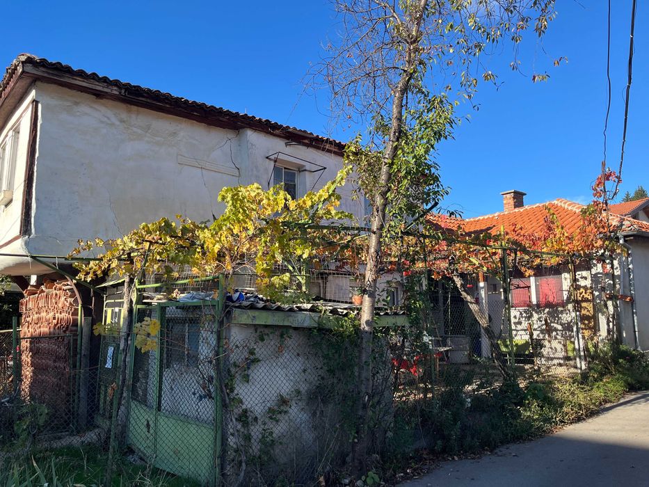 Продава се Къща в Казанлък - 170 кв.м за 1020 €/кв.м - Снимка #13