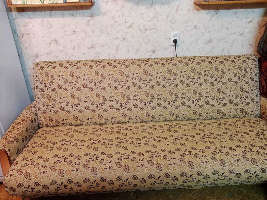 отдам диван даром