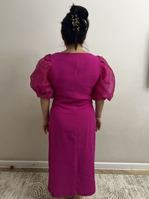 Продам платье розовое