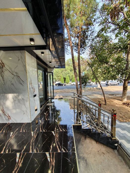 Продаётся НЕЖИЛОЕ Помещение  1-линия Учтепинский район 37 м2