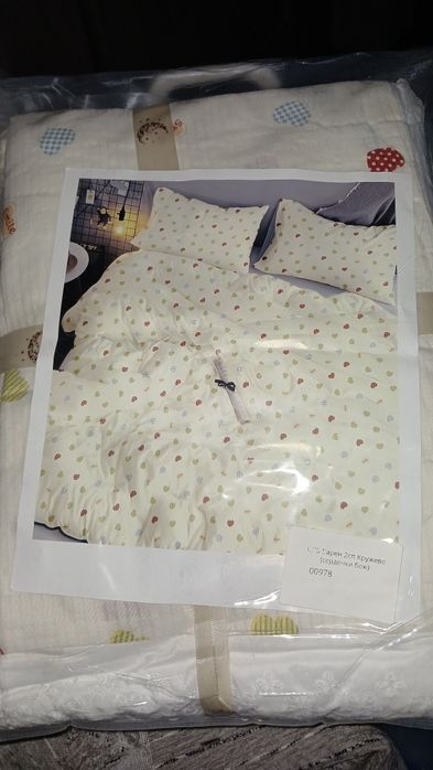 Подушки новые, постельное