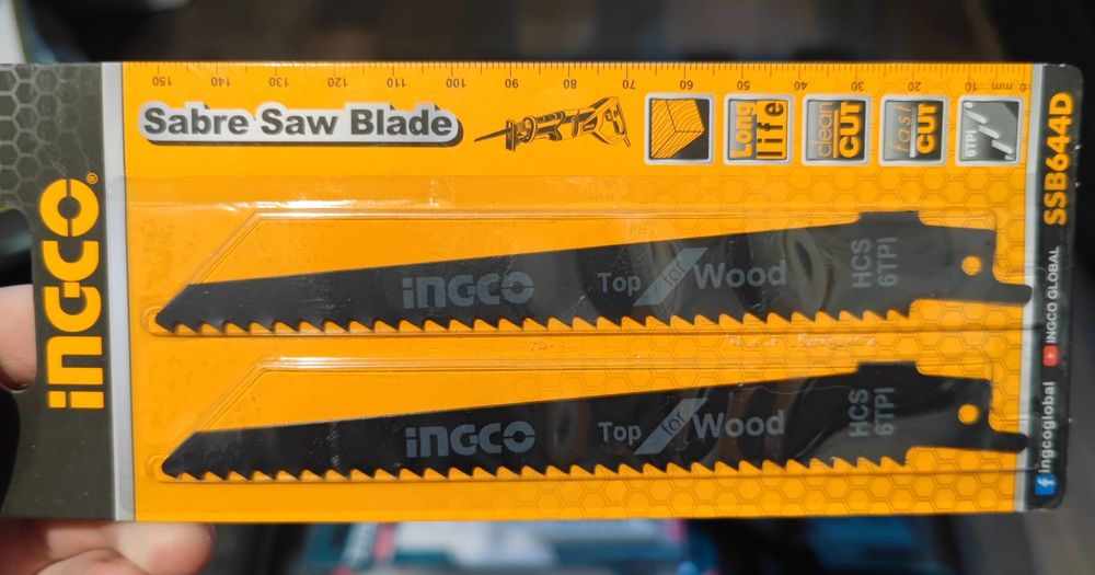 Продам сабельную пилу