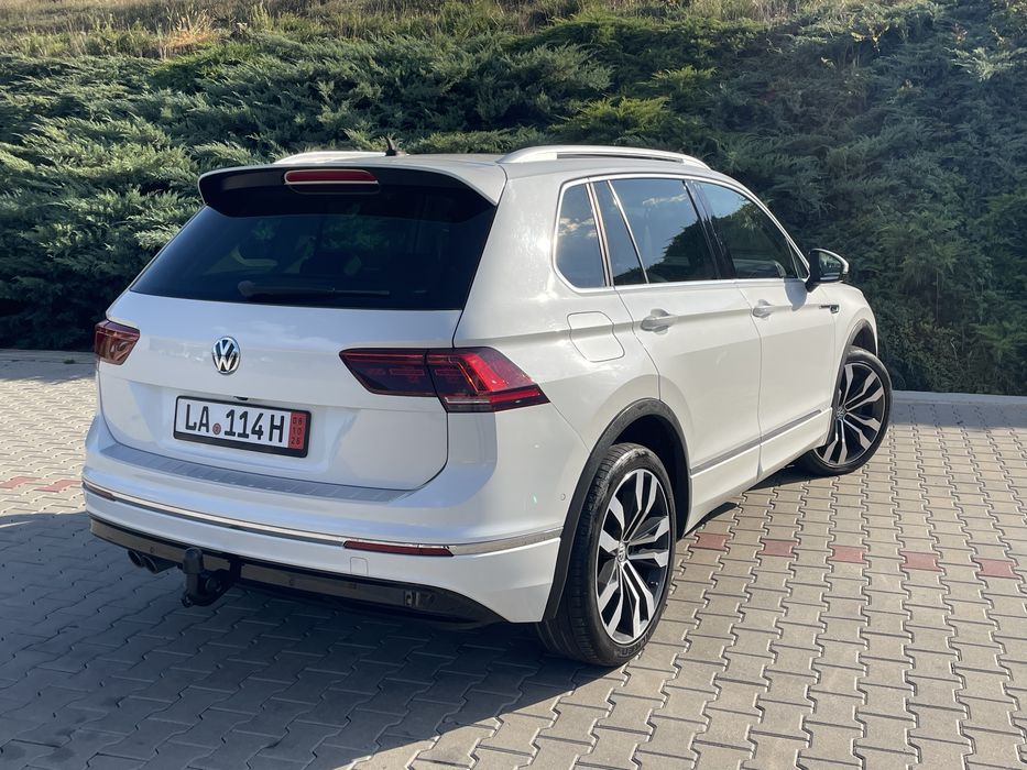 VW Tiguan R-Line