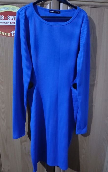 Vând rochie de Damă