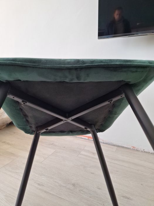 Трапезни столове 6 бр.