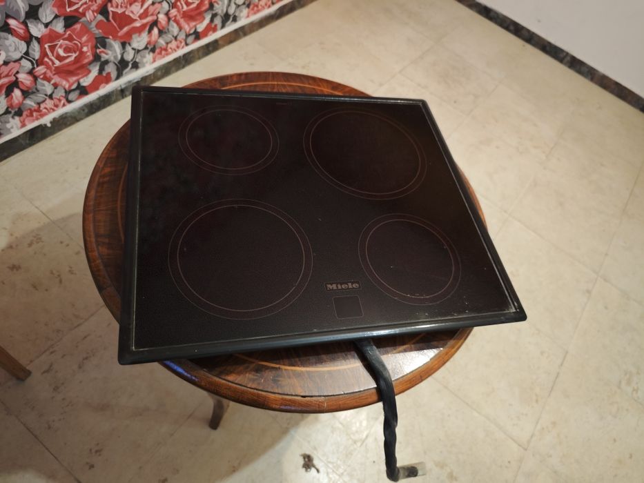 Miele керамичен плот