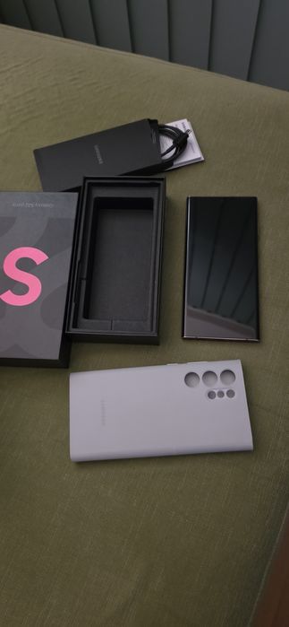 Samsung galaxy s22 ultra  256