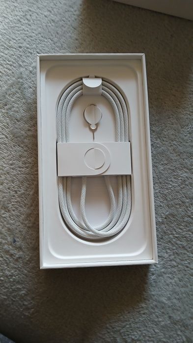 IPhone 16 e продавам